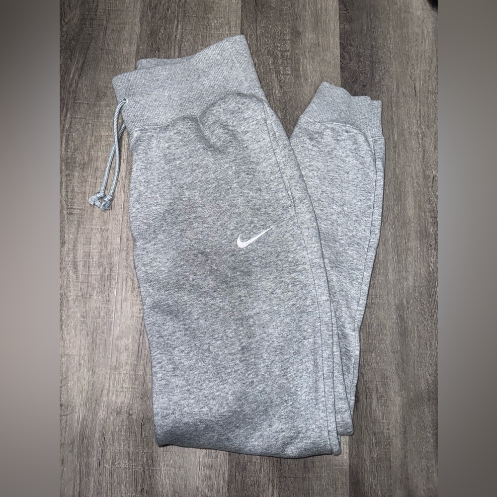 Nike joggers